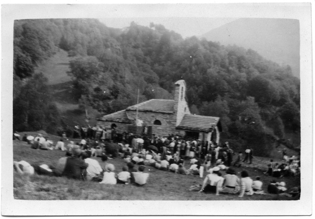 Messa alla chiesa di Gola di Lago