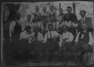 Club alpino Caval Drossa in posa