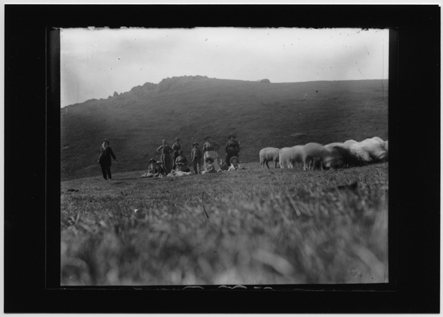 Ritratto della famiglia Quirici in località Pian Sótt (alpe Musgatina)
