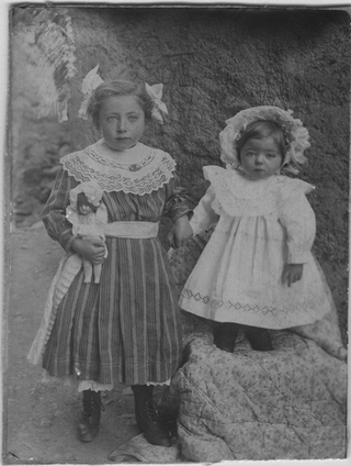 Ritratto di Lidia e Alice Gianini