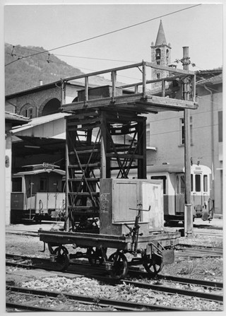 Piccolo vagone alla stazione di Tesserete