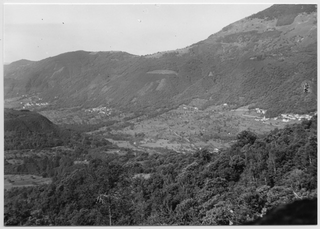 Veduta verso la valle del Vedeggio dal Convento di Bigorio