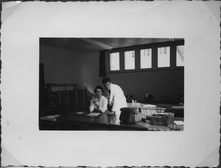 Renato Lucca nell'ufficio di Le Locle della FAR (Fabriques d'assortiments réunies)