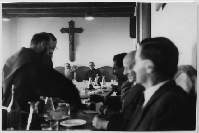 Pranzo nel refettorio del Convento di Bigorio