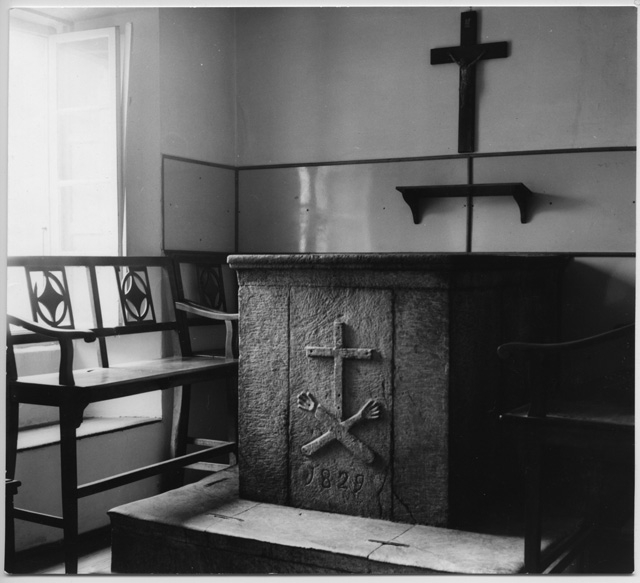 Pigna in una sala del Convento di Bigorio