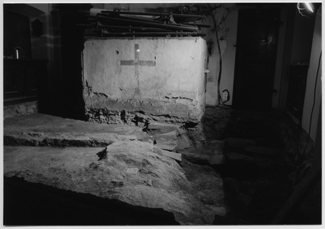 Altare della chiesa del Convento di Bigorio durante i lavori di restauro