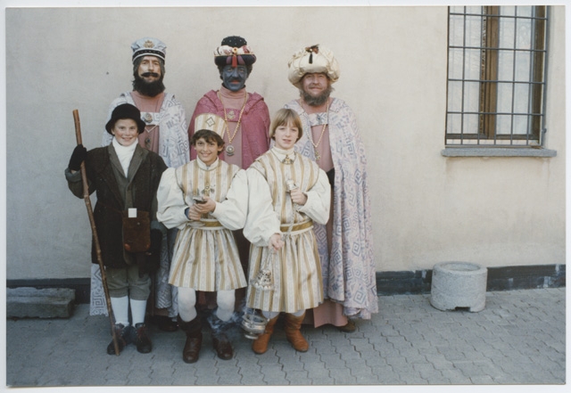I Re Magi del Convento di Bigorio con bambini