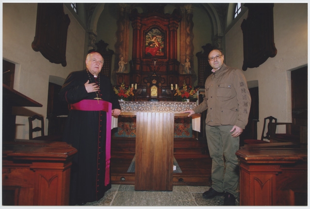 Monsignor Pier Giacomo Grampa e in occasione della benedizione dell'altare nella chiesa del Convento di Bigorio