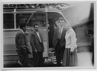 Operai della fabbrica d'orologi Frieden di Sala Capriasca in gita