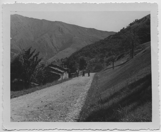 Costruzione della strada per Certara