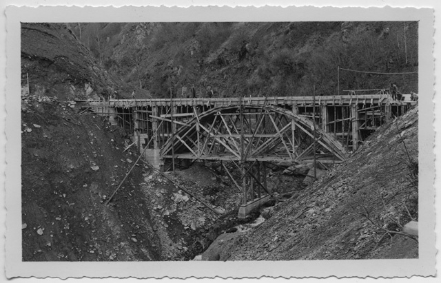 Lavori di costruzione del ponte di Cozzo