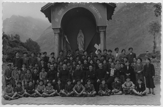 Alunni del Collegio Santa Maria di Pollegio in posa