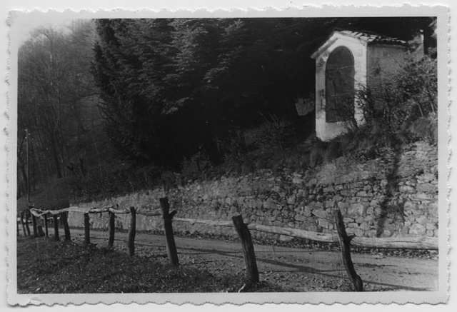 Cappella sulla strada per Roveredo