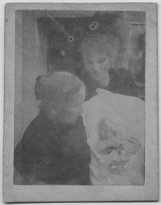 Ritratto di due donne con un neonato