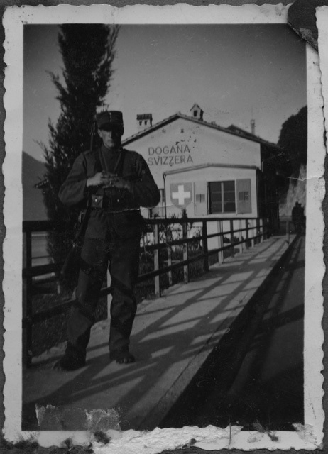 Ugo Fumasoli durante il servizio militare a Gandria