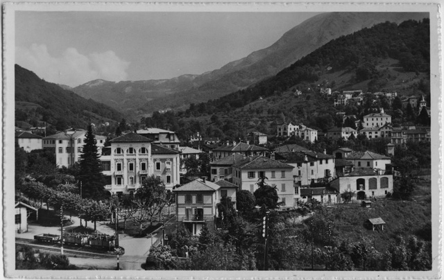 Cartolina di Tesserete con la stazione e Campestro
