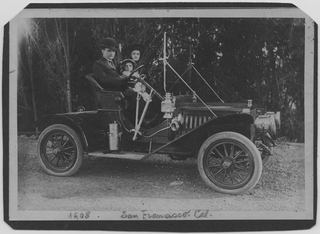 Antonio junior, Adele e Ida Scalmanini in automobile a San Francisco
