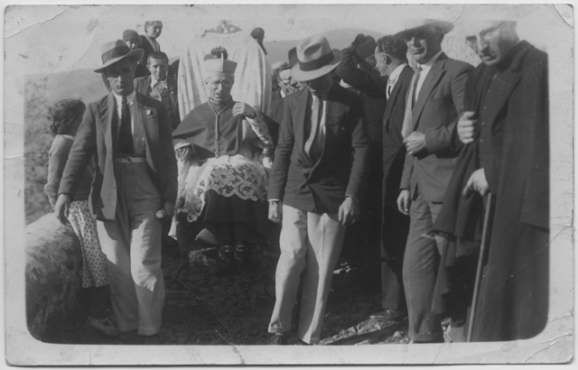 Gruppo di fedeli in occasione di una processione