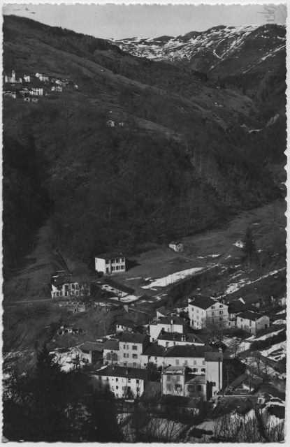 Veduta di Maglio di Colla con il Ristorante Campana