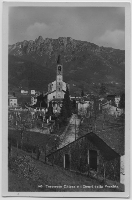 Cartolina di Tesserete con la chiesa di Santo Stefano e i Denti della Vecchia