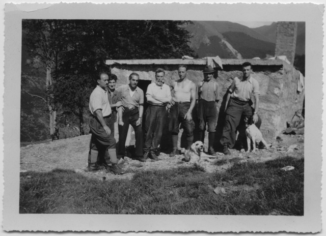 Gruppo in posa al tiro di Gola di Lago