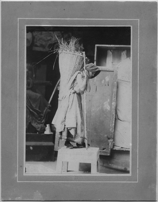 Ritratto di donna in abiti da contadina