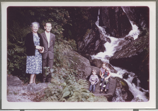 Famiglia al Fiume Bello a Bidogno