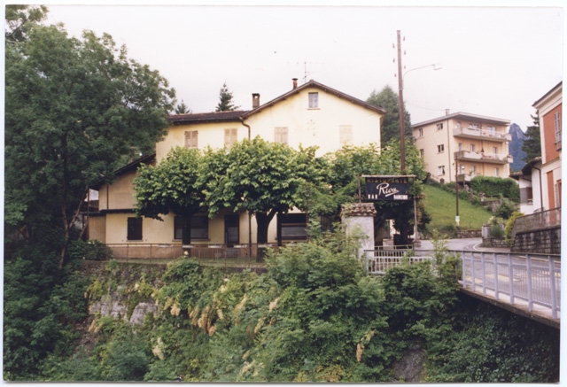Ristorante Riva visto dall'Osteria Banfi