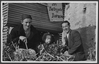 Due uomini con una bambina a Tesserete