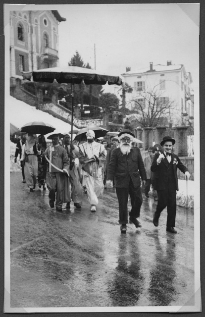 Or Penagìn e il ministro Porta Penagia aprono il corteo di carnevale