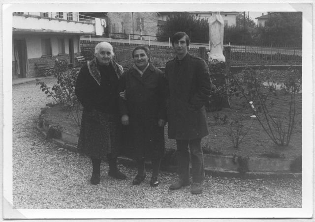 Maria, Agnese e Helios Gianini al ricovero San Giuseppe a Tesserete