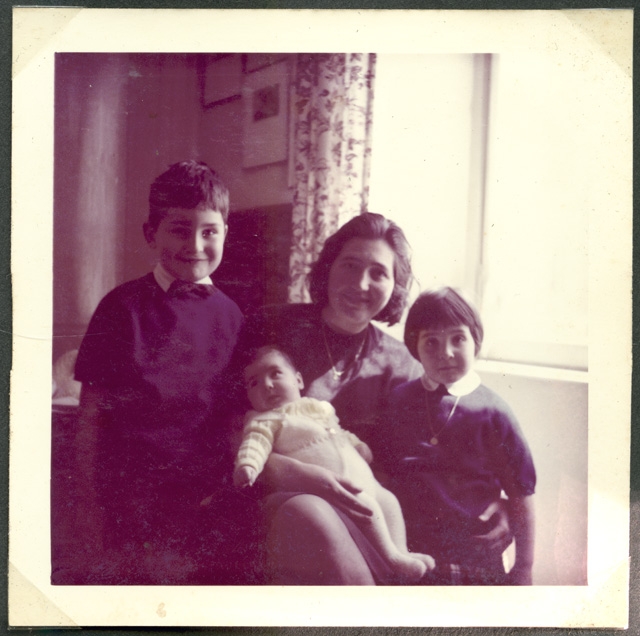 Elena Giovannini con i figli Fabio, Francesca e Silvia a Lugano