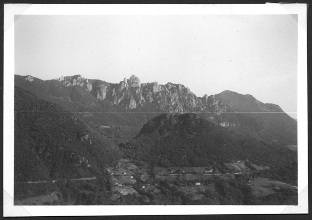 Veduta dei Denti della Vecchia da Corticiasca