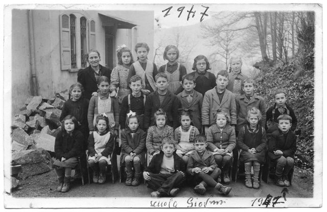 Classe scolastica della Maestra Gin Gioia a Sala Capriasca