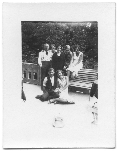 Gruppo in posa in terrazzo