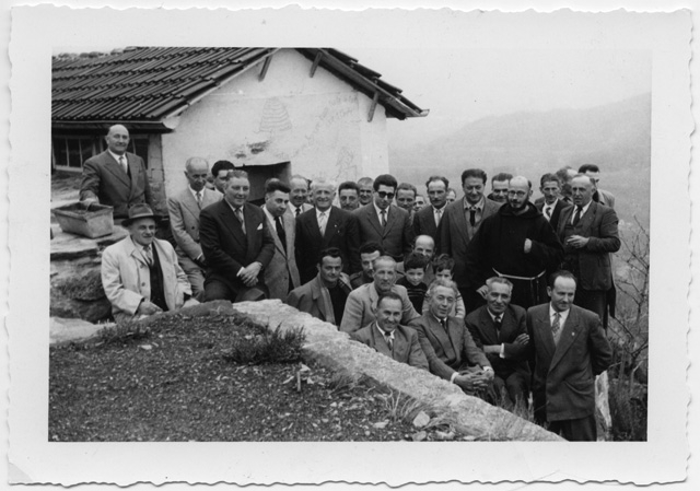 Apicoltori riuniti al Convento di Bigorio