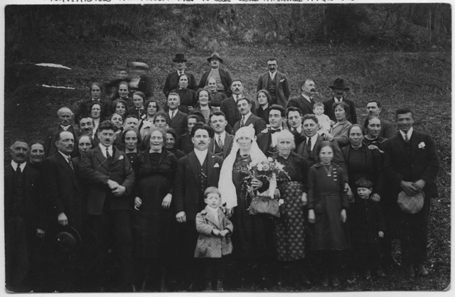 Matrimonio di Carlo e Anna Petralli a Maglio di Colla