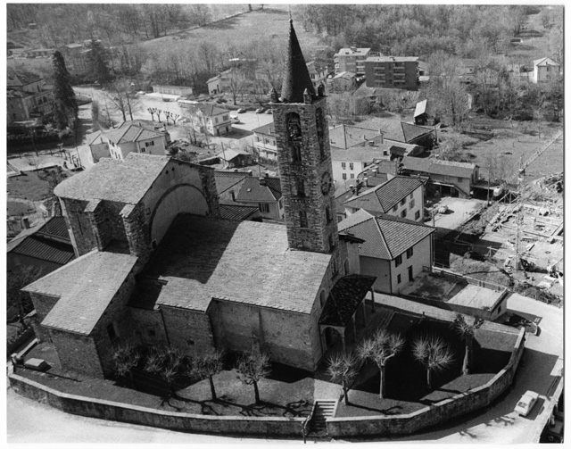 Veduta aerea della chiesa di Santo Stefano a Tesserete
