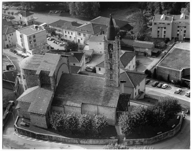 Veduta aerea della chiesa di Santo Stefano a Tesserete