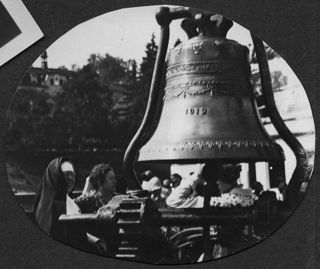 Inagurazione delle campane di (?)