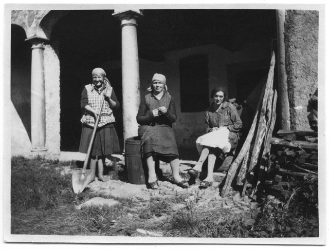 Rosina Rusca, Antonietta Somazzi e Rita Rusca a Comano