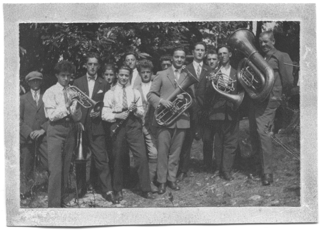 Gruppo bandistico a Comano