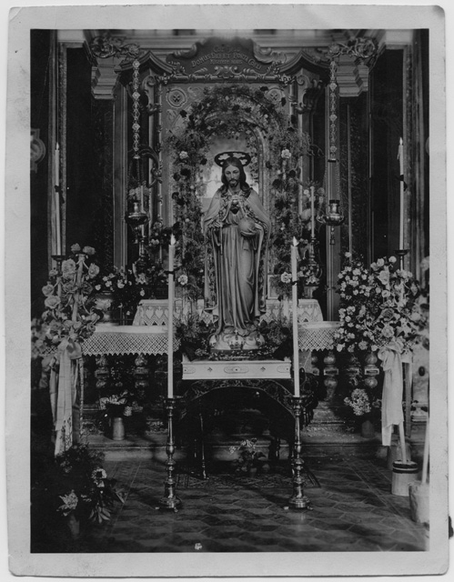 Altare dell'oratorio di San Bernardo a Comano