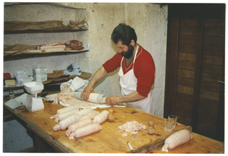 Claudio Pietra durante la mazza a Comano