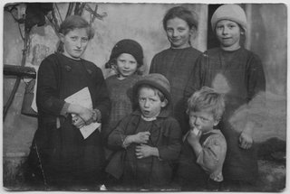 Bambini in posa a Comano