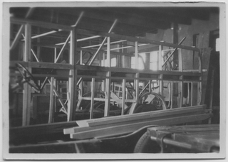 Interno di un'officina carrozzeria a Lucerna