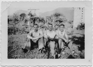 Uomini in posa in località Ronchetta a Comano