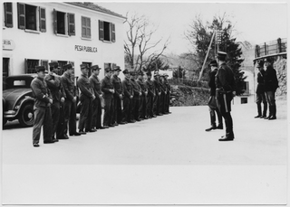 Corpo Pompieri Capriasca durante l'ispezione del Comandante Bariffi a Tesserete
