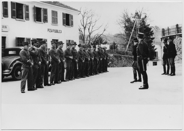 Corpo Pompieri Capriasca durante l'ispezione del Comandante Bariffi a Tesserete