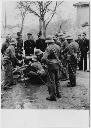 Corpo Pompieri di Capriasca durante l'ispezione del Comandante Bariffi a Tesserete